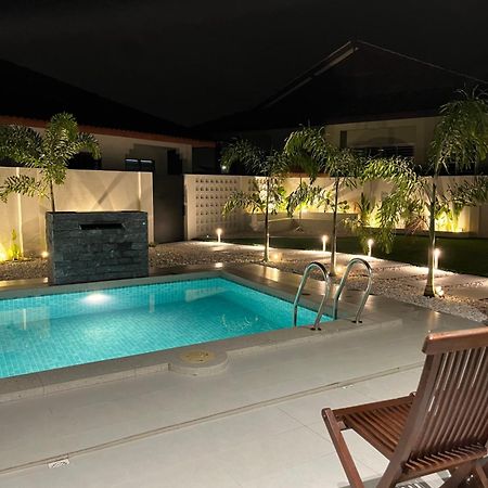 Home In Terengganu With Private Pool Kuala Terengganu Kültér fotó