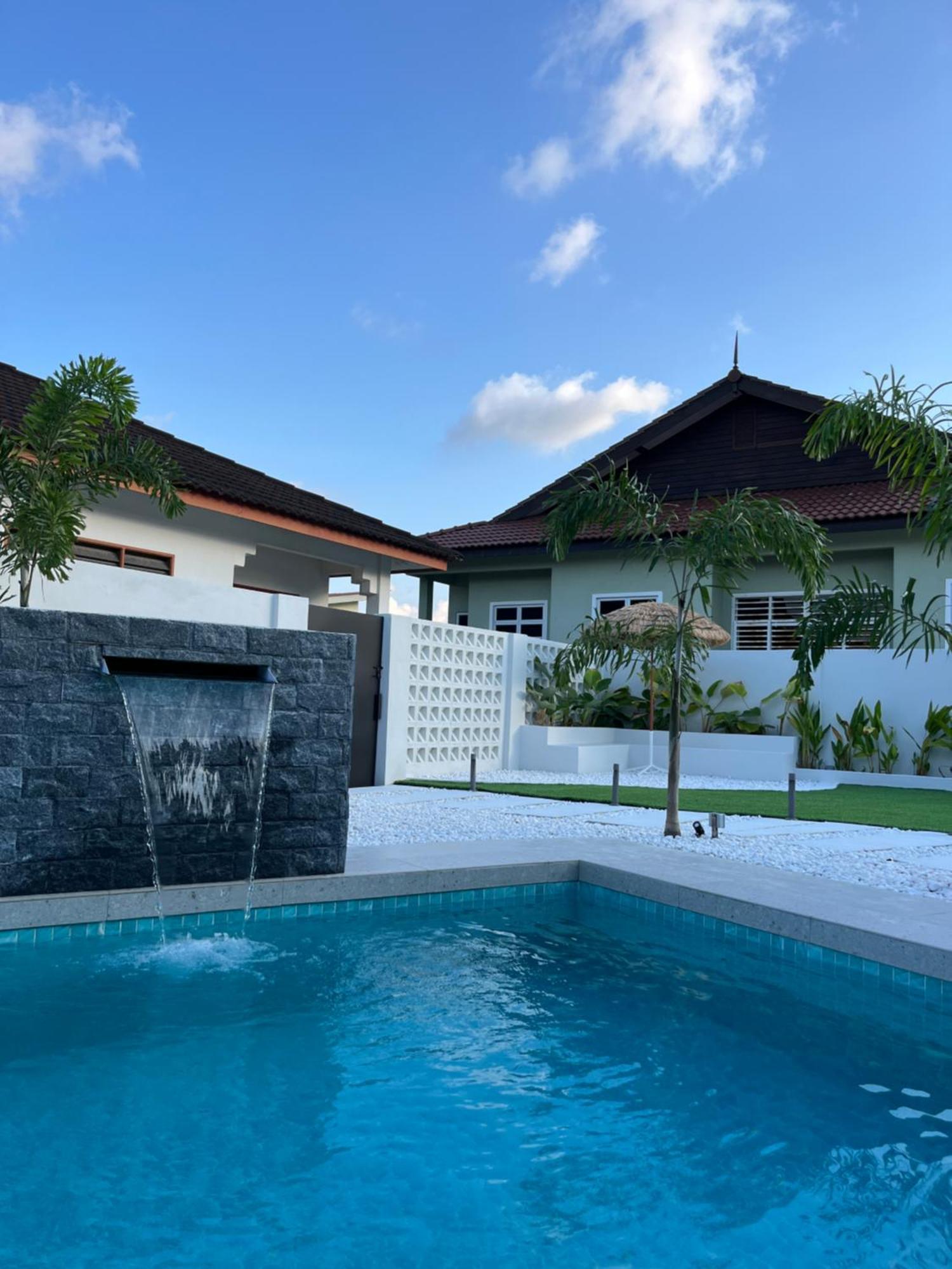 Home In Terengganu With Private Pool Kuala Terengganu Kültér fotó